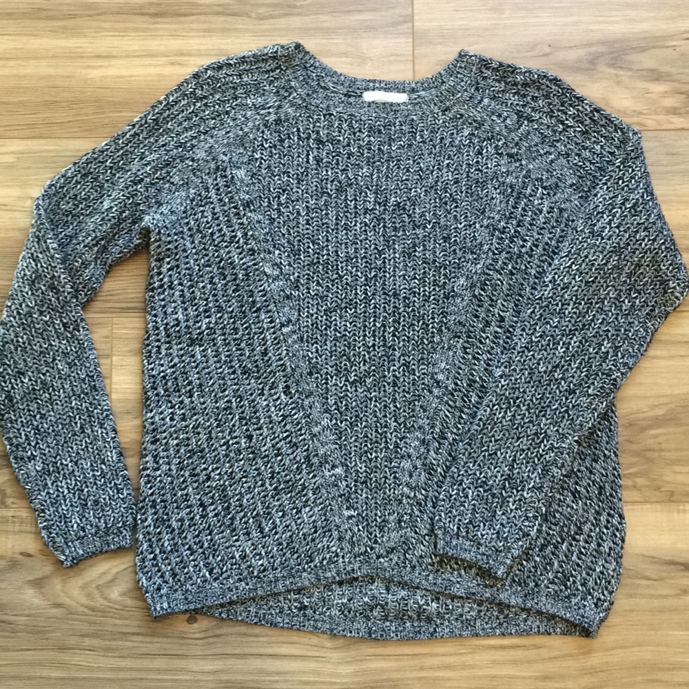 H&M - Grey sweater - Size XS